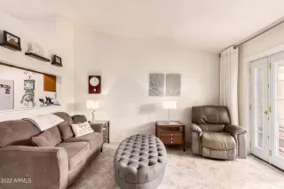 Photo #2: 6376025 Listing