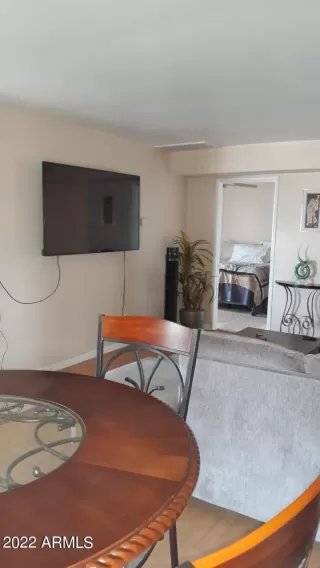 Photo #4: 6376101 Listing 