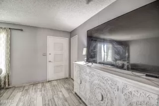 Photo #5: 6376255 Listing 