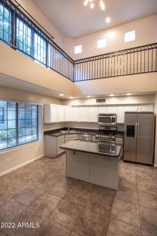 Photo #4: 6376279 Listing