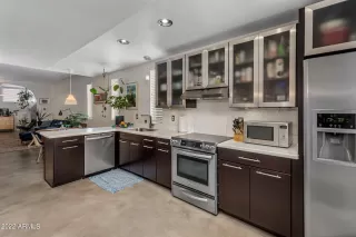 Photo #2: 6376430 Listing