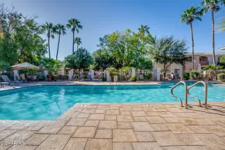 Photo #5: 6376446 Listing 