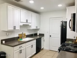 Photo #5: 6376582 Listing