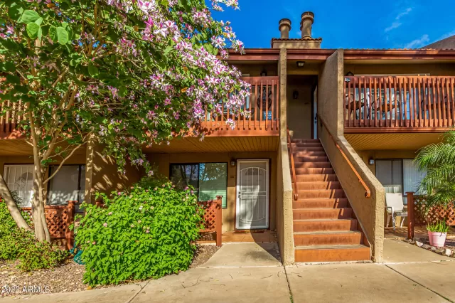 MLS: 6376762 Condo For Sale