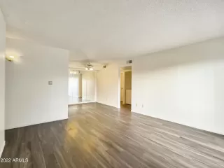 Photo #2: 6376770 Listing