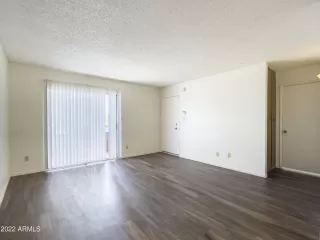 Photo #3: 6376770 Listing