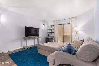 Photo #3: 6376833 Listing