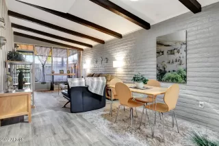 Photo #3: 6376842 Listing