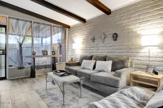 Photo #4: 6376842 Listing