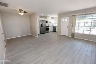 Photo #3: 6376857 Listing