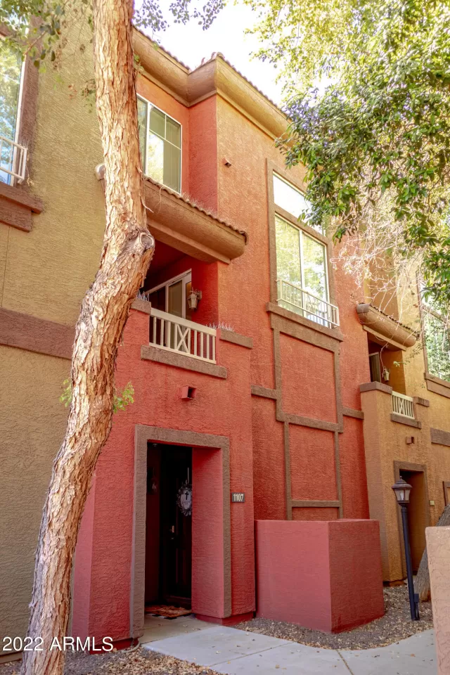 MLS: 6376865 Condo For Sale