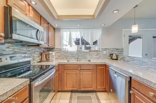 Photo #1: 6376900 Listing