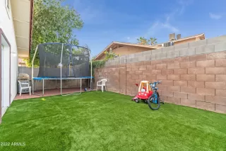 Photo #3: 6376900 Listing