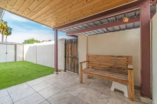 Photo #5: 6376900 Listing