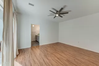 Photo #3: 6376922 Listing