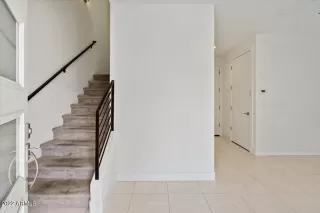 Photo #5: 6377084 Listing