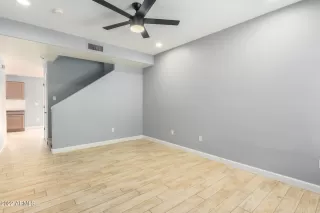 Photo #5: 6377155 Listing