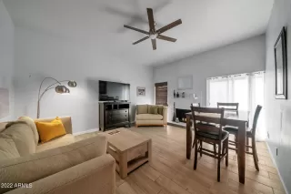 Photo #3: 6377183 Listing