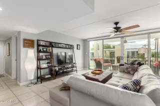 Photo #3: 6377337 Listing