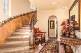 Photo #2: 6377437 Listing