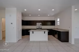 Photo #3: 6377499 Listing