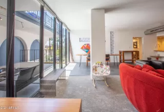 Photo #4: 6377644 Listing