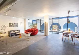 Photo #5: 6377644 Listing