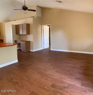 Photo #6: 6377709 Listing 