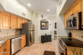 Photo #4: 6377954 Listing