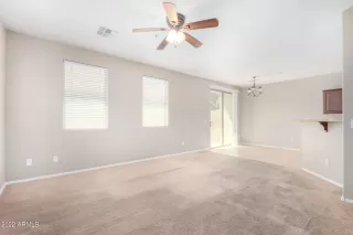 Photo #5: 6377956 Listing