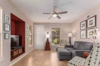 Photo #4: 6378168 Listing