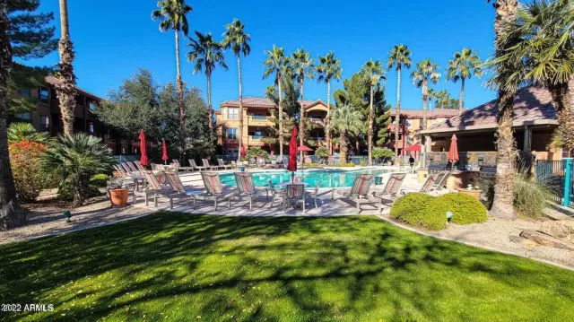 MLS: 6378179 Condo For Sale