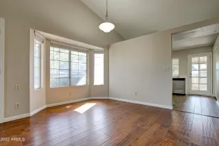 Photo #6: 6378282 Listing