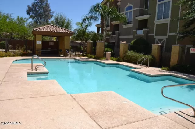 MLS: 6378316 Condo For Sale