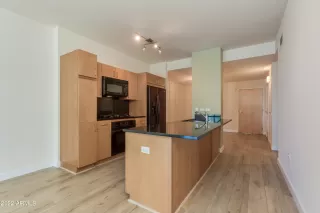 Photo #4: 6378520 Listing