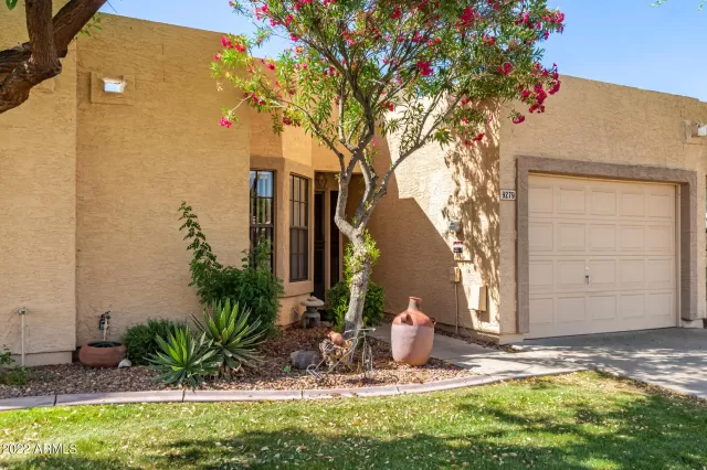 MLS: 6378531 Condo For Sale