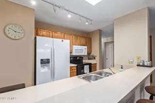 Photo #3: 6378531 Listing