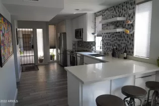 Photo #2: 6378585 Listing