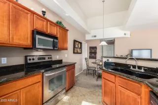 Photo #5: 6378734 Listing