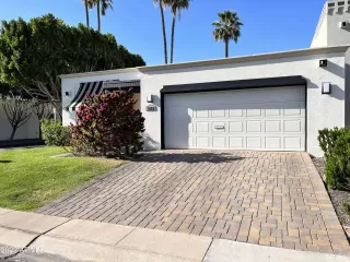 Photo #2: 6378766 Listing