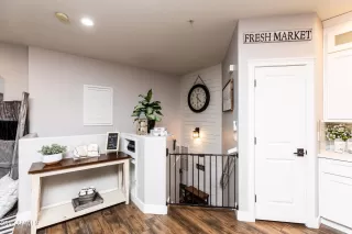 Photo #4: 6378882 Listing