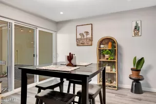 Photo #5: 6378933 Listing