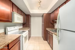 Photo #6: 6379039 Listing 