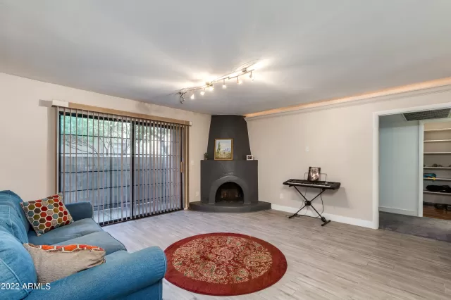 MLS: 6379113 Condo For Sale