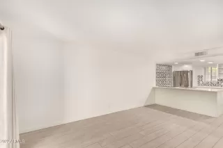 Photo #3: 6379365 Listing