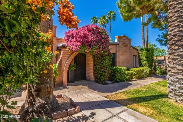 MLS: 6379524 Condo For Sale