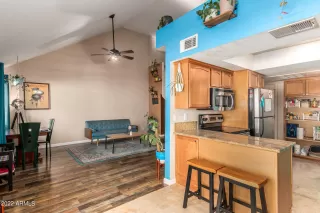 Photo #5: 6379664 Listing