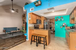 Photo #6: 6379664 Listing