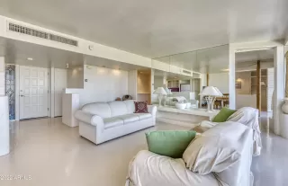 Photo #4: 6379774 Listing 