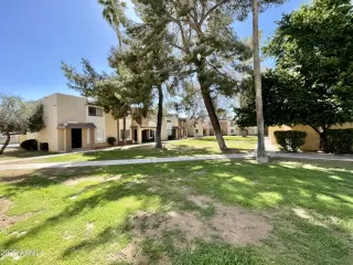 Photo #5: 6379806 Listing